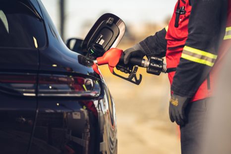 Porsche eFuels investment continues despite partner setback