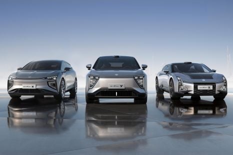 China wants to rein in its booming electric car industry - report