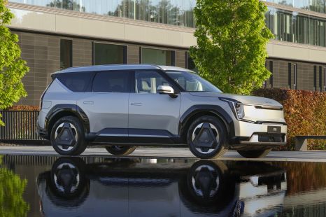 Why the Kia EV9 won't get business class seats in Australia