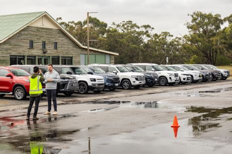 Drag race reveals fastest 4WD SUV! MU-X vs LandCruiser vs Patrol vs Defender vs Everest vs LX600 vs Fortuner vs Pajero Sport vs Prado vs Grand Cherokee L vs Rexton