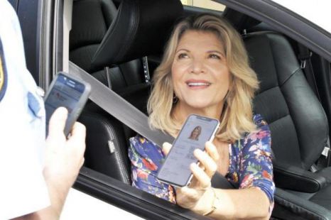 Victorians to join the digital age with new driver licences