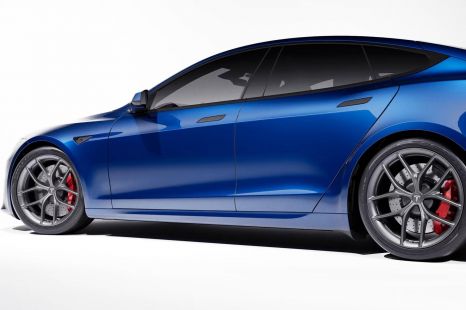 Tesla reveals Track Pack for its most powerful car
