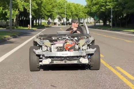 Tesla Model 3 Superleggera: Lightweight Model 3 hits the streets