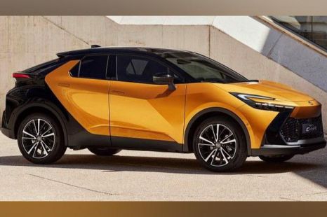 Leaked! Hybrid-only Toyota C-HR breaks cover