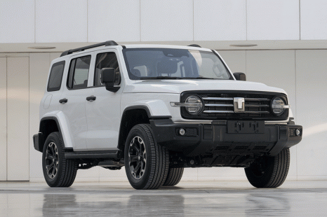 GWM arming Tank 300 with plug-in hybrid power