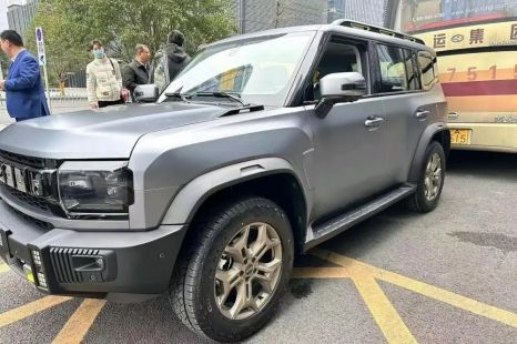 Chery's GWM Tank 300 rival spied on Chinese roads