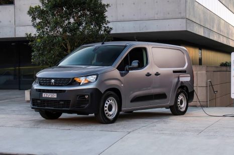 2023 Peugeot e-Partner review