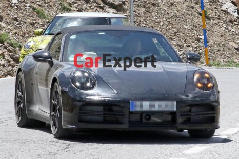Porsche 911 Targa shows off its updated design