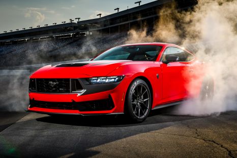 2024 Ford Mustang Dark Horse review