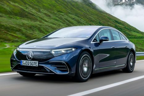 Mercedes-Benz won't put a small engine in its big EV - report