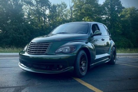 Does this Hemi V8 swap make you want a Chrysler PT Cruiser?