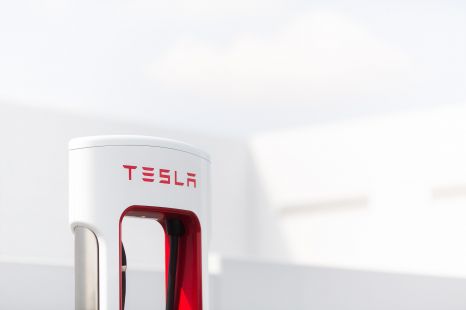 Layoffs haven't stopped Tesla Supercharger expansion in Australia... for now