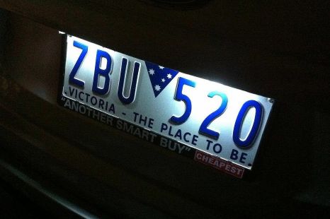 Is it illegal to drive without number plate lights?