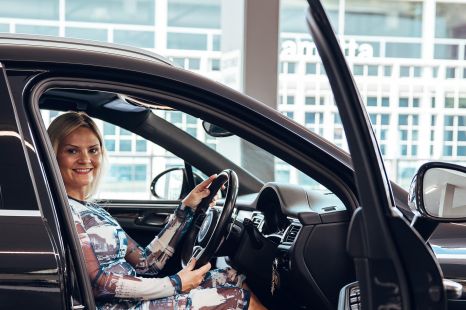 How this woman helps traumatised drivers get back behind the wheel