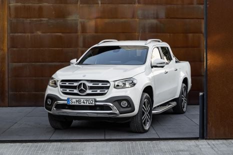 Would the owners of these 93 cars please return to the Sydney Airport car park?