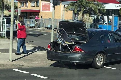 Is it legal to drive with your boot open?