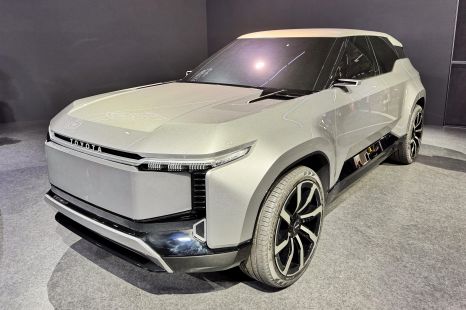 Electric Toyota LandCruiser is a yes for Australia