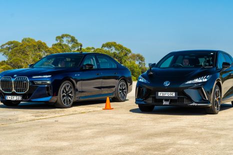 MG 4 XPower v BMW i7 M70 drag race! Bargain hot hatch battles super sedan