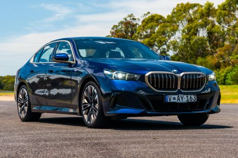 2024 BMW 520i review