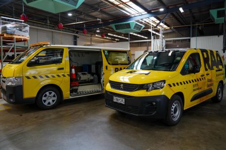 Help coming for stranded South Australian electric car owners