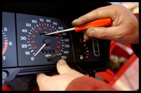 New trick scammers are using to wind back odometers