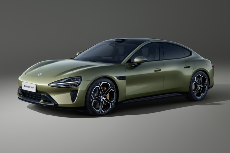 Chris Bangle gives stamp of approval to electric car from smartphone maker