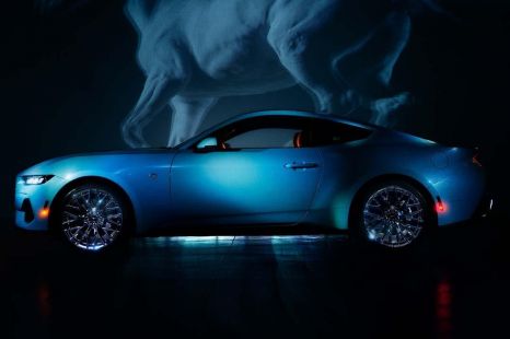 Sydney Sweeney and Ford pair on special Mustang prize