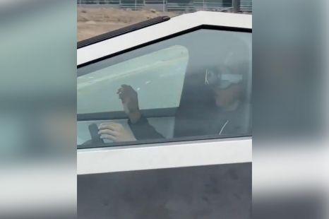 Maybe don't drive your Tesla with VR goggles on