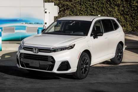 Hydrogen Honda CR-V revealed with plug-in hybrid tech