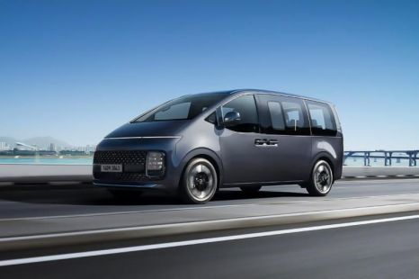 Hyundai Staria Hybrid launches in Korea, unclear for Australia