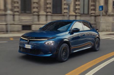 Lancia Ypsilon: Brand's first new car in a decade revealed