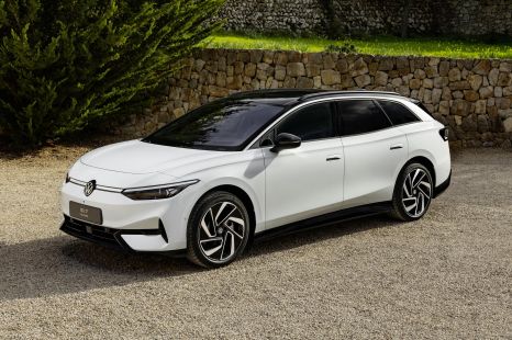 Volkswagen ID.7 Tourer keeps the wagon alive in electric age