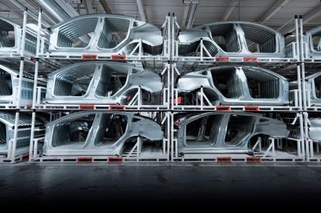 Nissan wants to build cars like Tesla