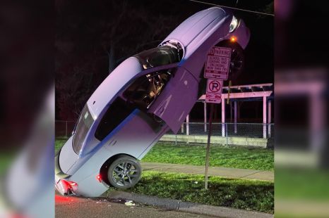 See this Dodge Charger do its best pole-dancing impression