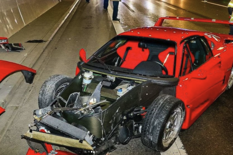 Dealer employee smashes Ferrari F40 en route to car show