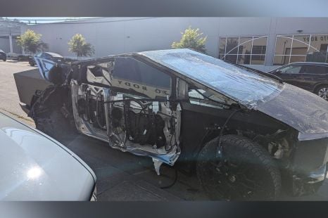 People keep crashing Tesla Cybertrucks