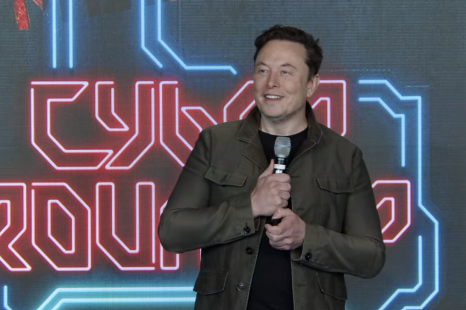 Shareholders back Elon Musk in pay fight as Tesla plans Texas move