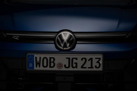 2025 Volkswagen Golf R teased, reveal date locked in