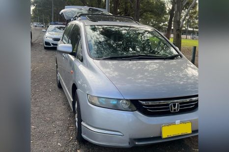 Unaccompanied learner with three unrestrained kids cops slap on wrist