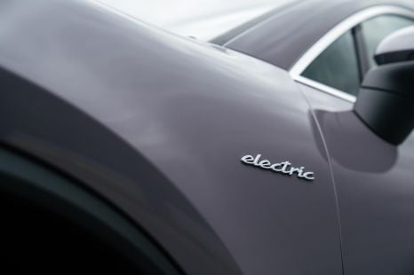 Porsche admits mistake on electric-only strategy – report