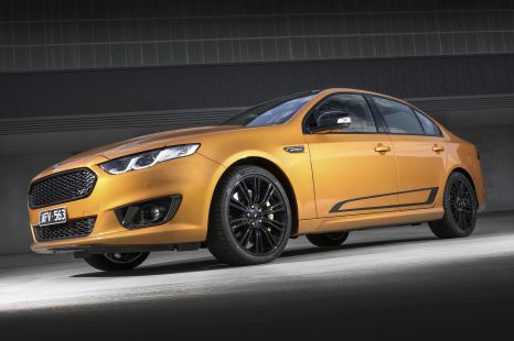 What's the best way to receive payment when selling your car?