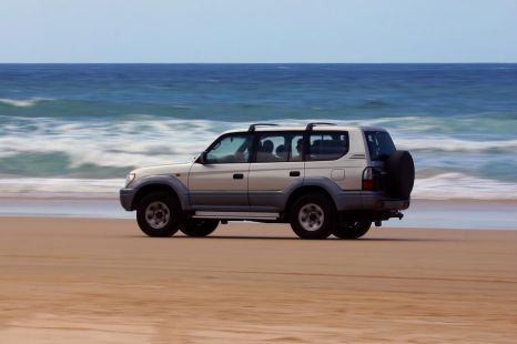4x4s causing 'widespread damage' to Australian beaches – study