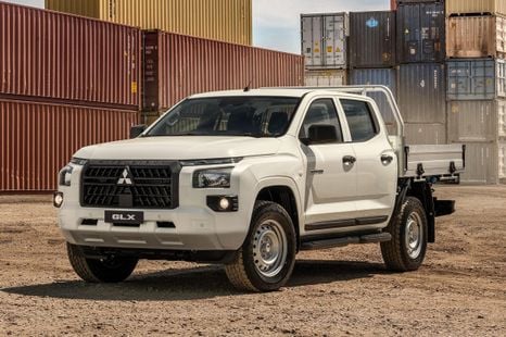 Toyota HiLux vs Mitsubishi Triton: Australia’s last manual utes