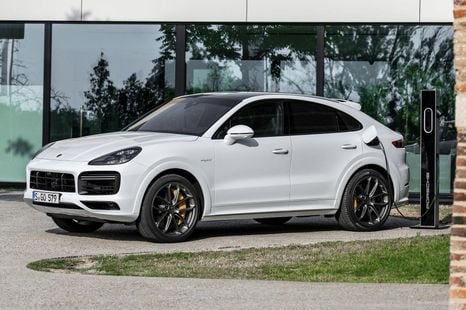 Porsche: PHEV owners are "driving mostly electric", but no word on plug-in 911