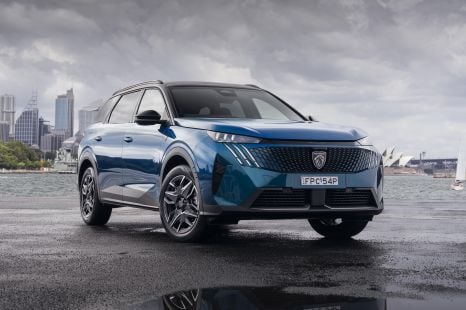2025 Peugeot 5008 price and specs