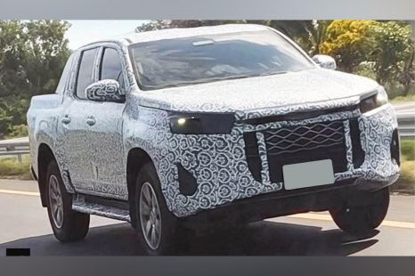 2026 Toyota HiLux: Next-gen ute spied looking much like the current one