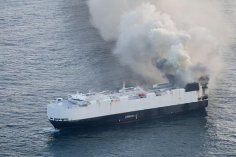 Fire causes another ship carrying EVs to be abandoned at sea