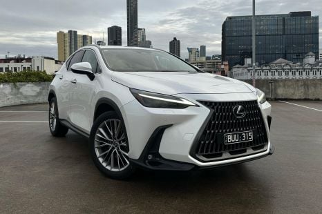 2025 Lexus NX350h Sports Luxury FWD review