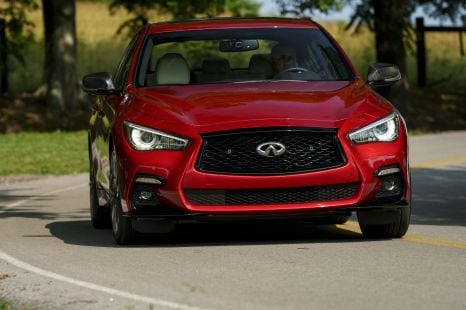 Nissan Z getting twin-turbo, manual luxury sedan cousin – report