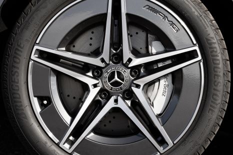 Mercedes-Benz looking to Microsoft for cars as a work space